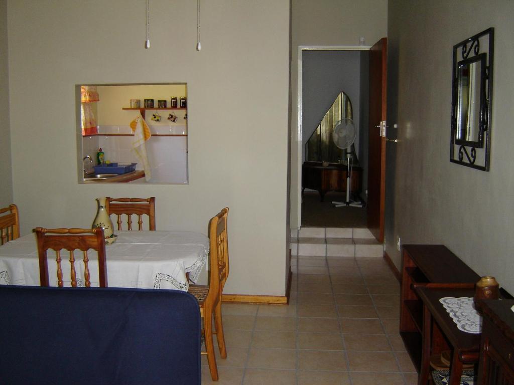 Cedar Lodge Guest House Robertson Pokoj fotografie